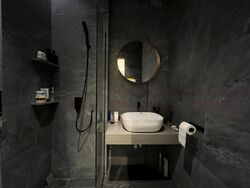 Redhill Forum (D3), Factory #464483091